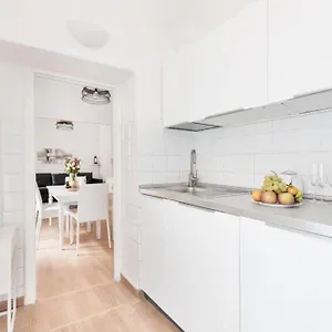 By The Colosseum - White Chic Flats Appartamento