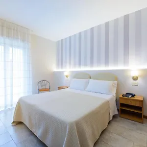 Falco 3*, Riccione İtalya